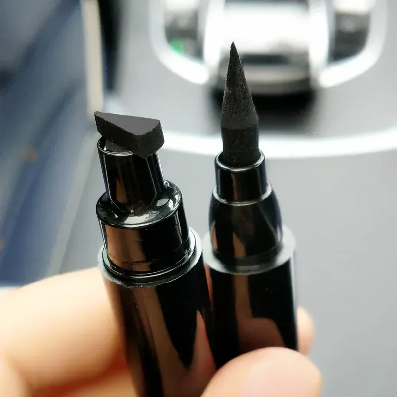 Delineador grande com vedação de duas cabeças, à prova d'água e de secagem rápida, delineador líquido preto, caneta de cola para cílios pequenos, maquiagem cosmética, 1 peça