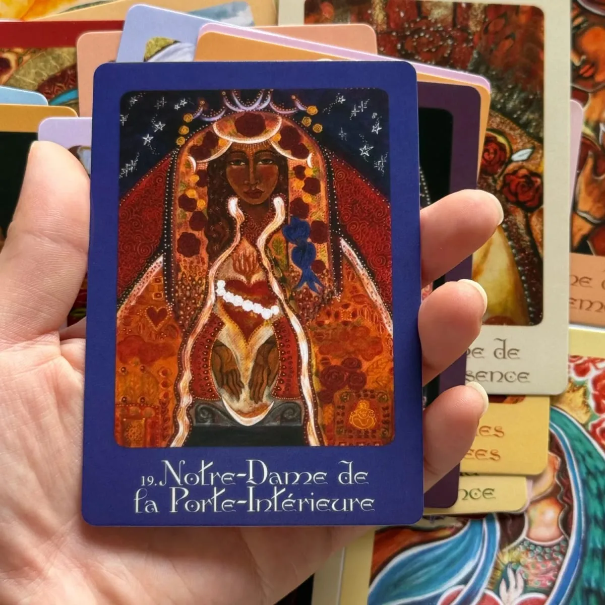 L'Oracle De Marie Mère Universelle Versão Francesa Milagres de Proteção e Guérison Oracle Deck 44 Jogos de Tabuleiro