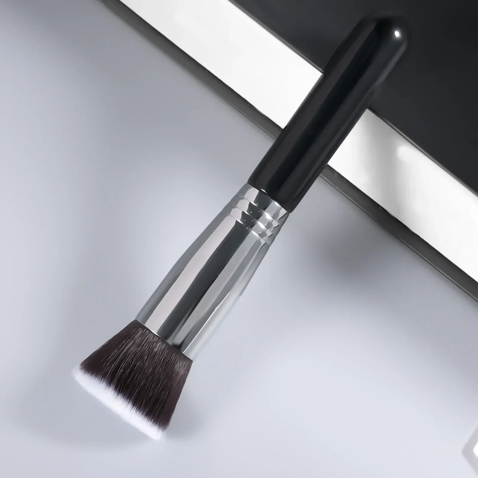 Pincel de pó profissional pincéis de maquiagem preto multifuncional fundação blush escultura bronzer escova compõem ferramentas
