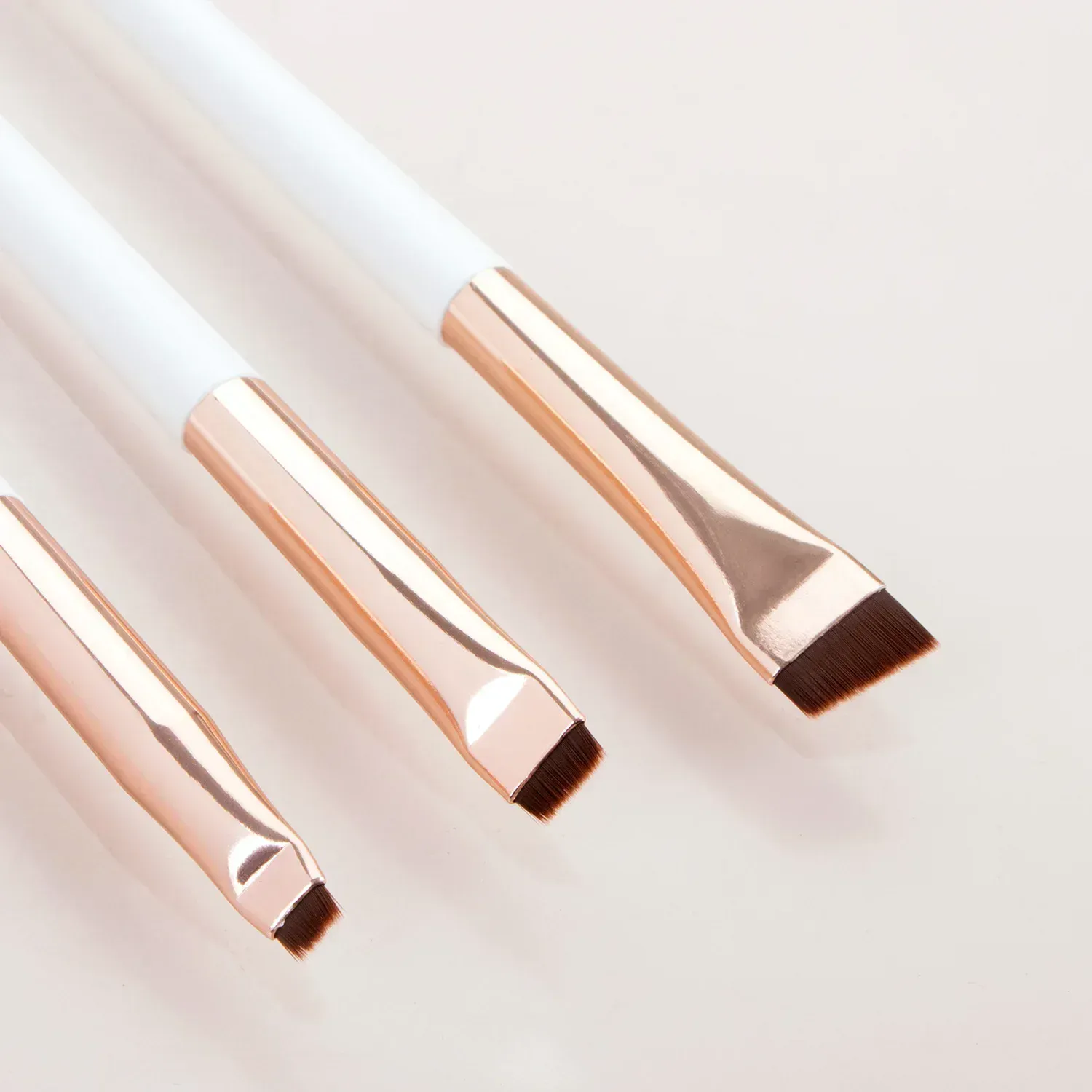 3 pçs/set Lâmina Pincel Delineador Pincel de Sobrancelha Portátil Plano Fino Delineador de Sobrancelha Contorno Pincéis de Maquiagem Cosméticos Ferramenta de Maquiagem de Beleza