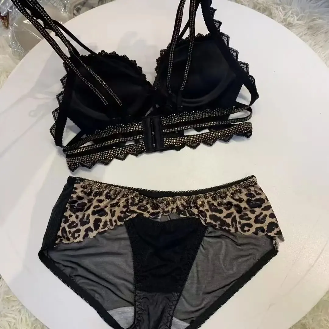 （Bralette For Small Breasts) New Rhinestone Leopard Print Thickened Lingerie Small Breasts Gathering Hollow Out Women's Bra Set