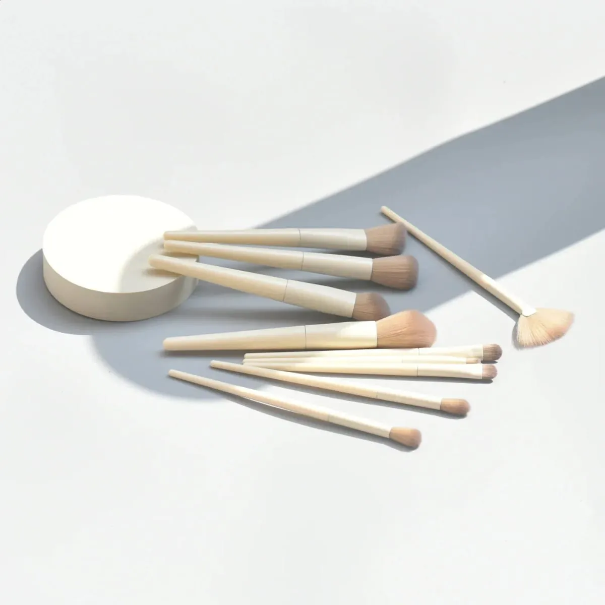 Conjunto de pincéis de maquiagem macios e fofos, base para sombra de olho, pó cosmético feminino, blush, mistura de beleza, ferramenta de beleza