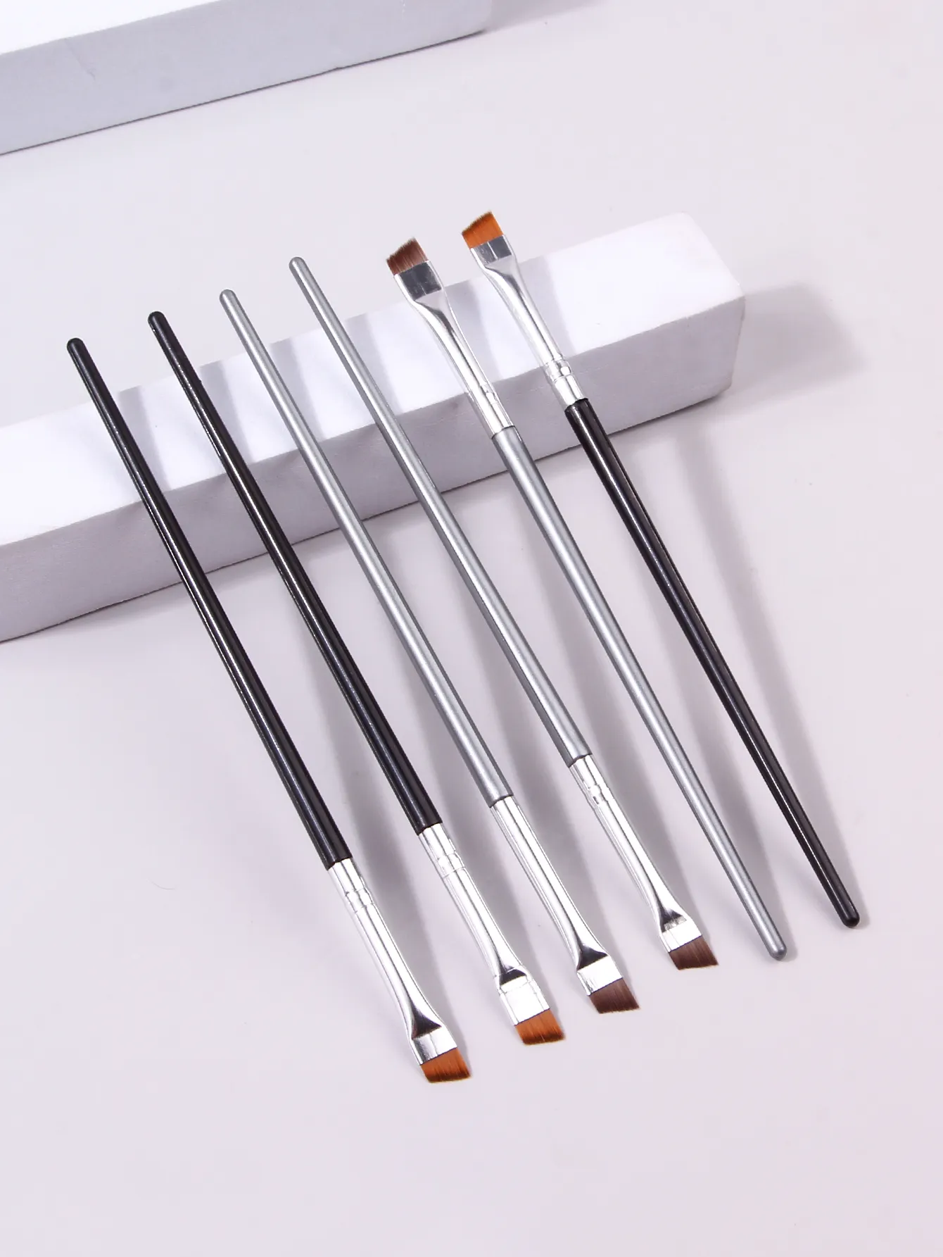 6 pçs conjunto de pincéis de maquiagem delineador fino pincéis de forro fino profissional escova de sobrancelha angular alta qualidade ferramenta de maquiagem de contorno de sobrancelha — image 2