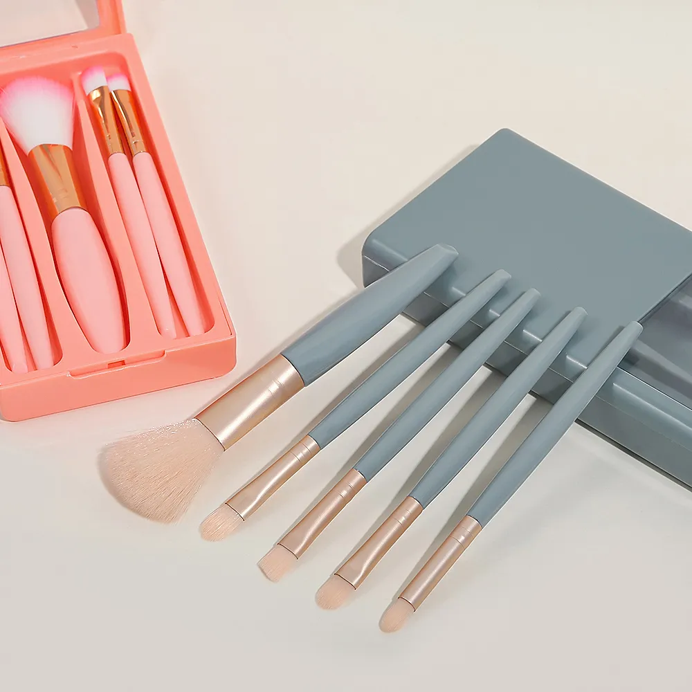 Mini conjunto de pincéis de maquiagem portátil com estojo de espelho 5pcs pincéis de maquiagem de viagem para base corretivo de sombra