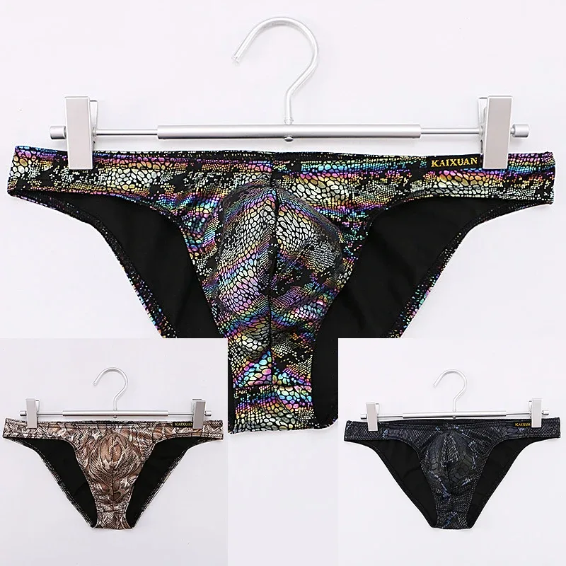 Cuecas masculinas estampadas de pele de cobra com bolsa de protuberância sexy cueca de biquíni confortável da marca WANGJIANG