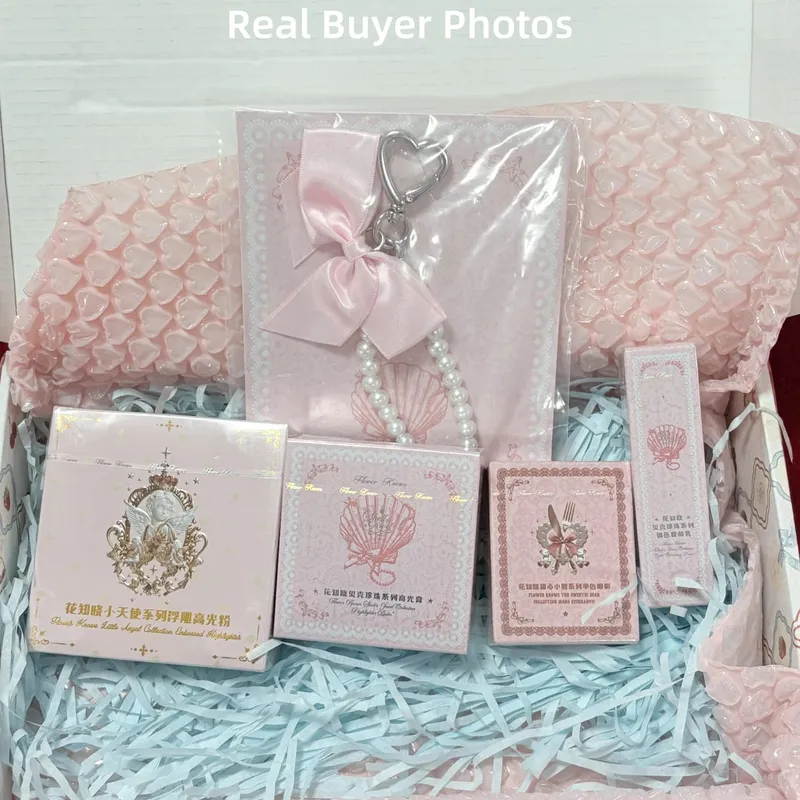 Flor sabe caixa de presente de maquiagem mista 3-4 unidades conjunto aleatório sombra blush batom perfume espelho pingente combinação de cosméticos