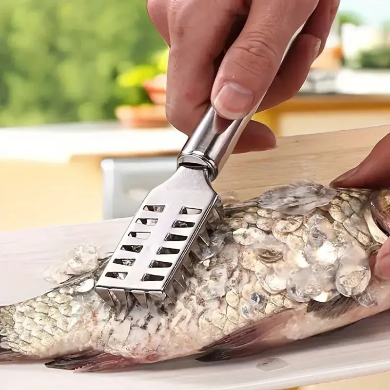 Fish Scaler Stainless Steel Premium Fish Scale Remover Integrated Casting Duty Sawtooth Fish Descaler Tool Fishes Scaler Tool
