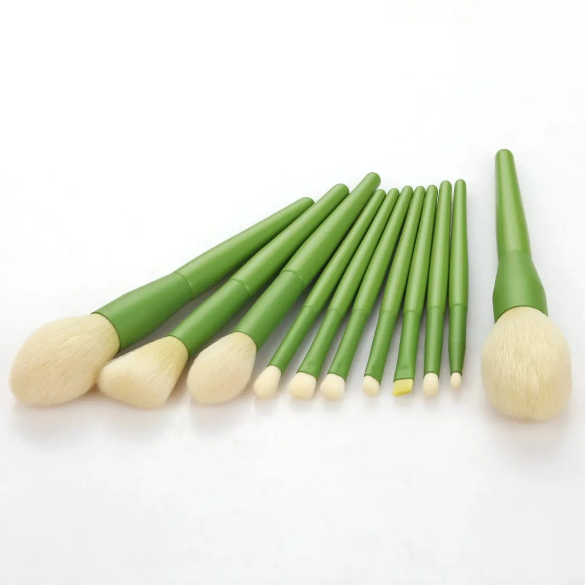 11 件綠柄化妝刷軟毛適用於粉紅腮紅粉底眼影化妝工具