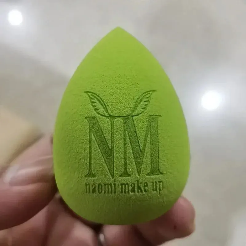 50 pçs logotipo personalizado rosa vermelho branco hidrofílico cosméticos compõem esponja beleza látex-livre esponja lavável liquidificadores em pó puffs