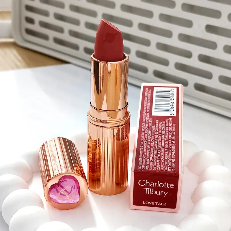 Charlotte Jelly Lip Gloss Alto Brilho Hidratante Volumizante Vitamina E para Uso Diário Gloss Bálsamo Natural Tilbury Cosméticos