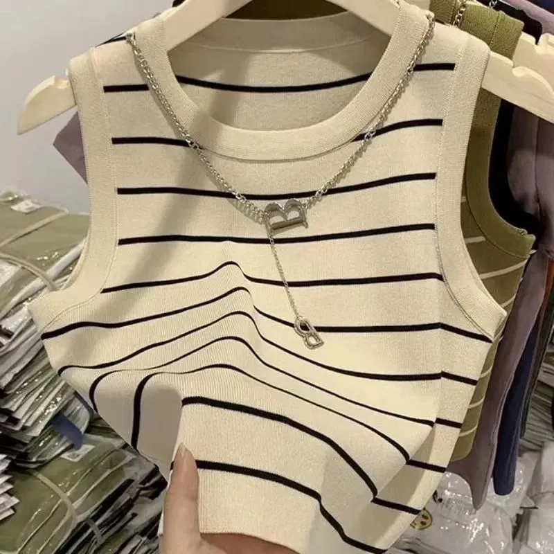 Colorfaith novo 2024 básico bottoming listrado corrente elasticidade coletes feminino tank & camis outono inverno selvagem colheita curto topos v3420dg