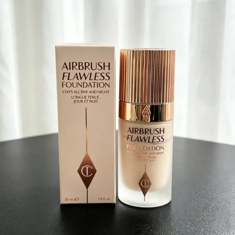 Charlotte Tilbury 霧面定妝粉餅 4 色粉底液好萊塢無瑕濾鏡 CT 化妝包禮品化妝品 — image 21