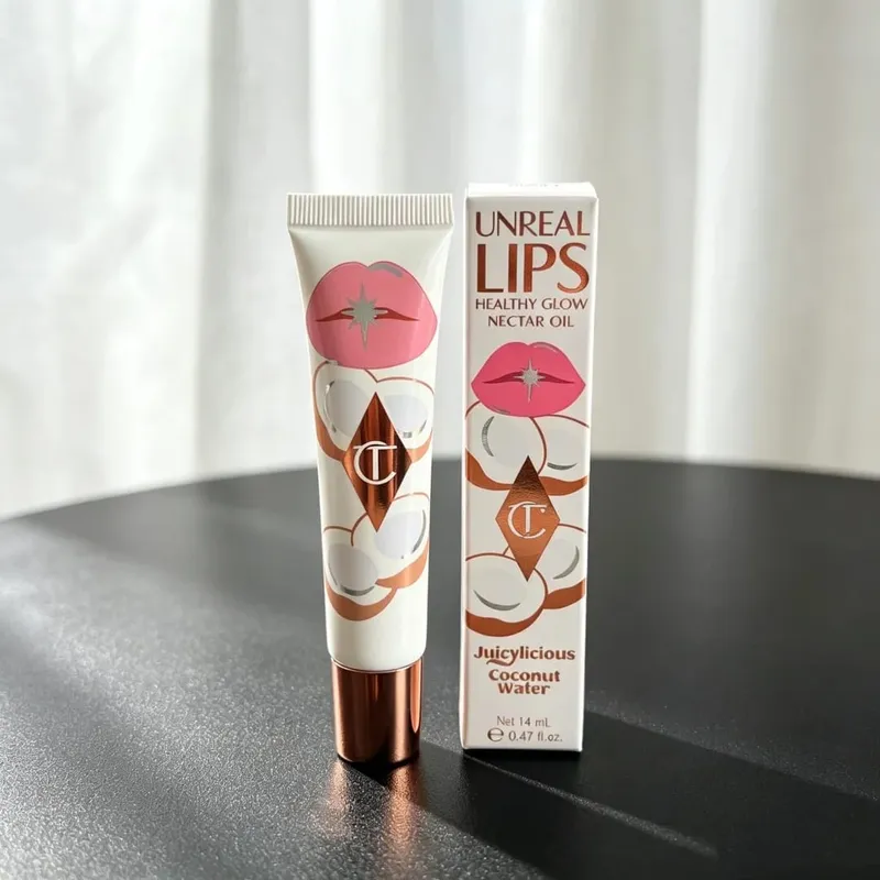 Charlotte Tilbury Lip Gloss Moisturizing Hydrating Silky Exfoliating Long-lasting Concealing Everyday Cosmetics With Packaging — image 10