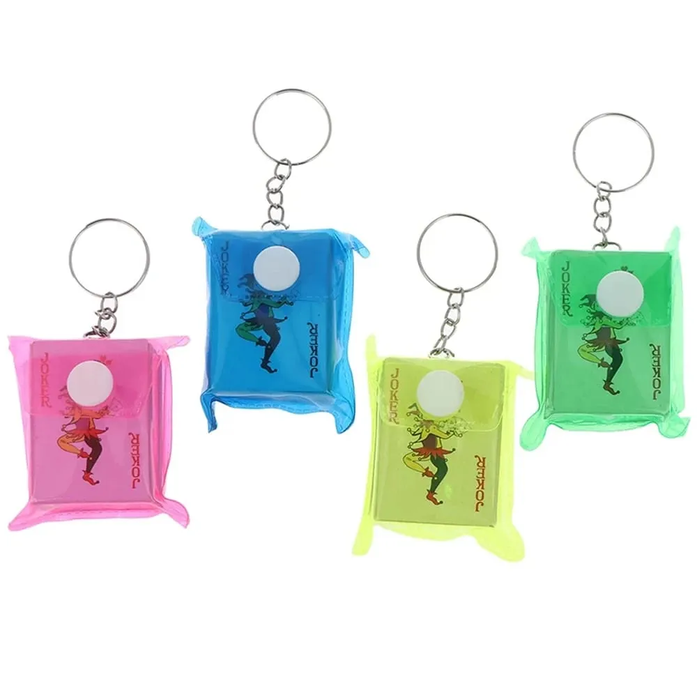 Portátil mini jogando cartas poker chaveiro pequeno jogo de tabuleiro chaveiro 4*3cm cor aleatória jogo criativo presente da criança