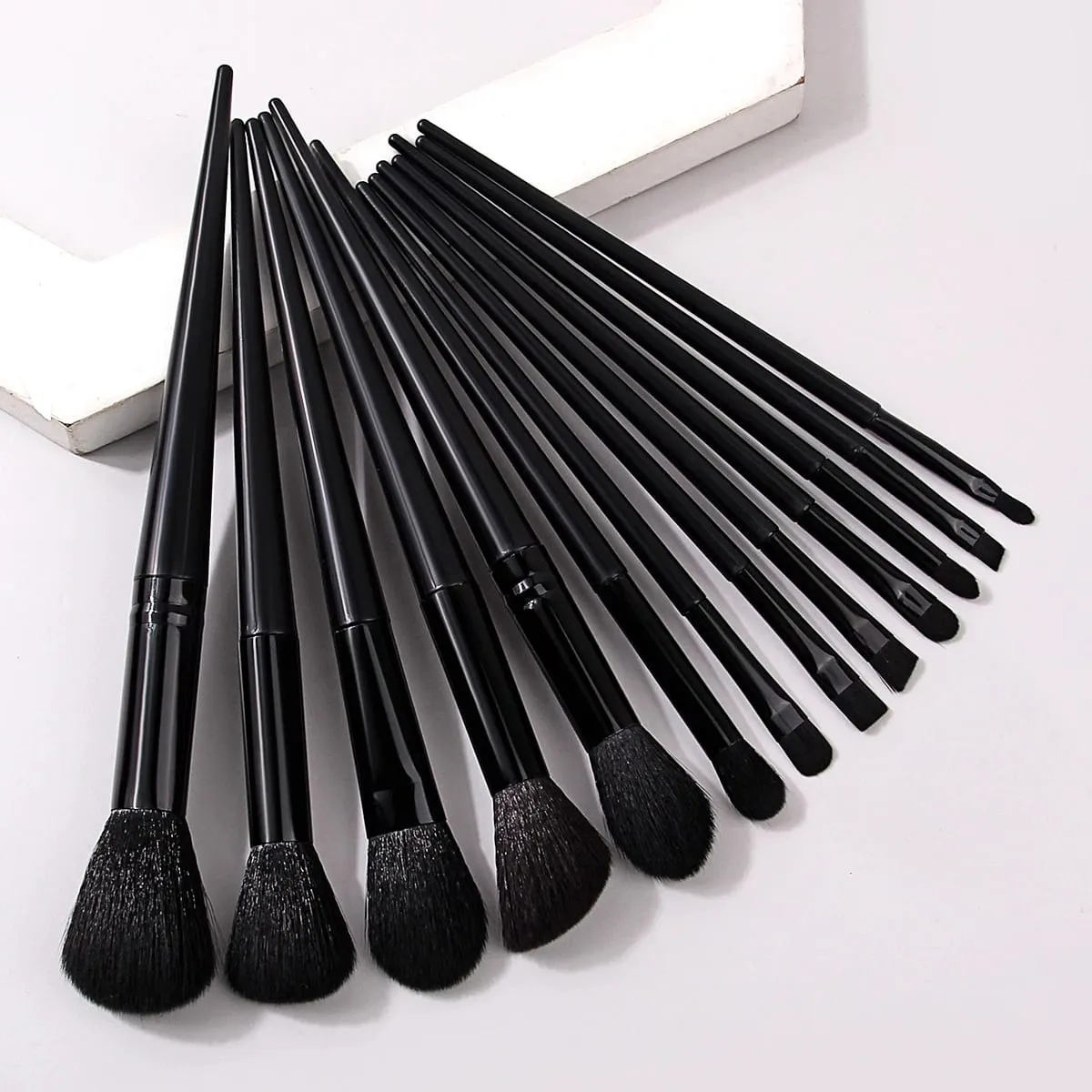 14 PCS Conjunto de pincéis de maquiagem de baixo preço com bolsa de pincéis de maquiagem Pincéis cosméticos com bolsa de pincéis de maquiagem da moda