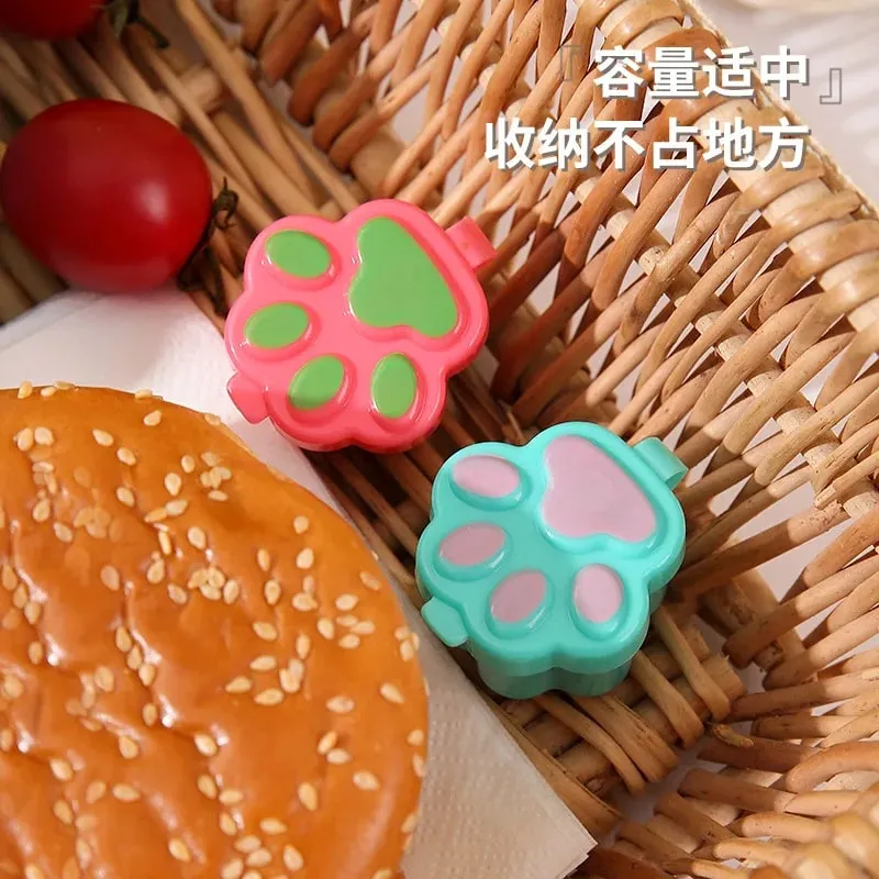 4pcs Mini Lunch Bento Soy Sauce Box Cute Design Plastic Portable Sauce Jars Condiment Dispenser Mini Salad Tomato Sauce Bottle