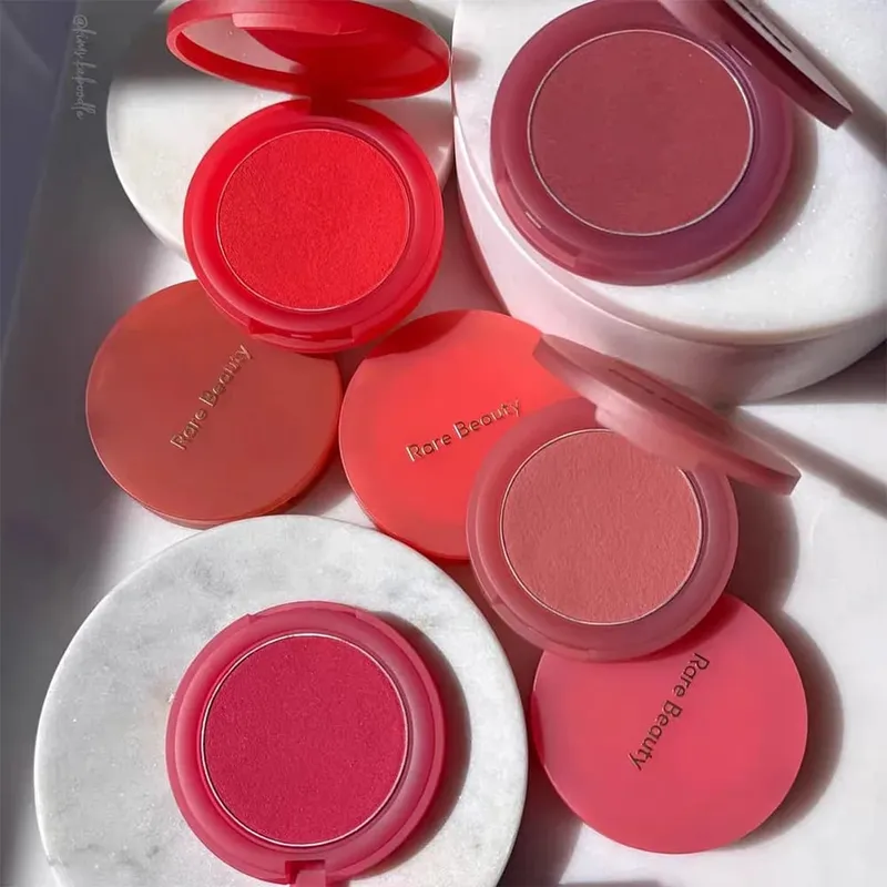 Creme de beleza raro blush fofo purê de batata textura aplicação suave cria brilho natural fresco nas bochechas
