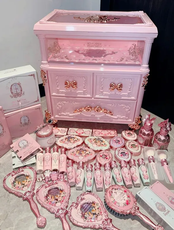 Flower Know Midsummer Night Carved Dressing Table Allin Makeup Gift Set