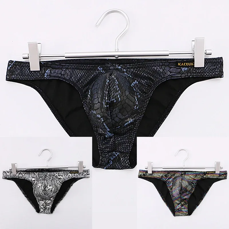 Cuecas masculinas estampadas de pele de cobra com bolsa de protuberância sexy cueca de biquíni confortável da marca WANGJIANG