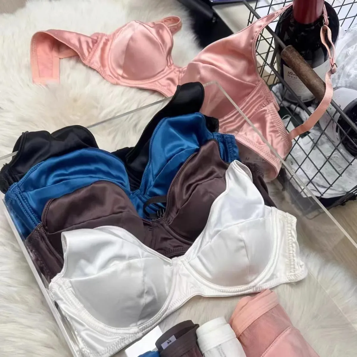 Conjunto de sutiã de cetim reunido, roupa íntima fina e confortável que não deixa marcas, seios grandes mostram pequeno push up lingerie briefs terno