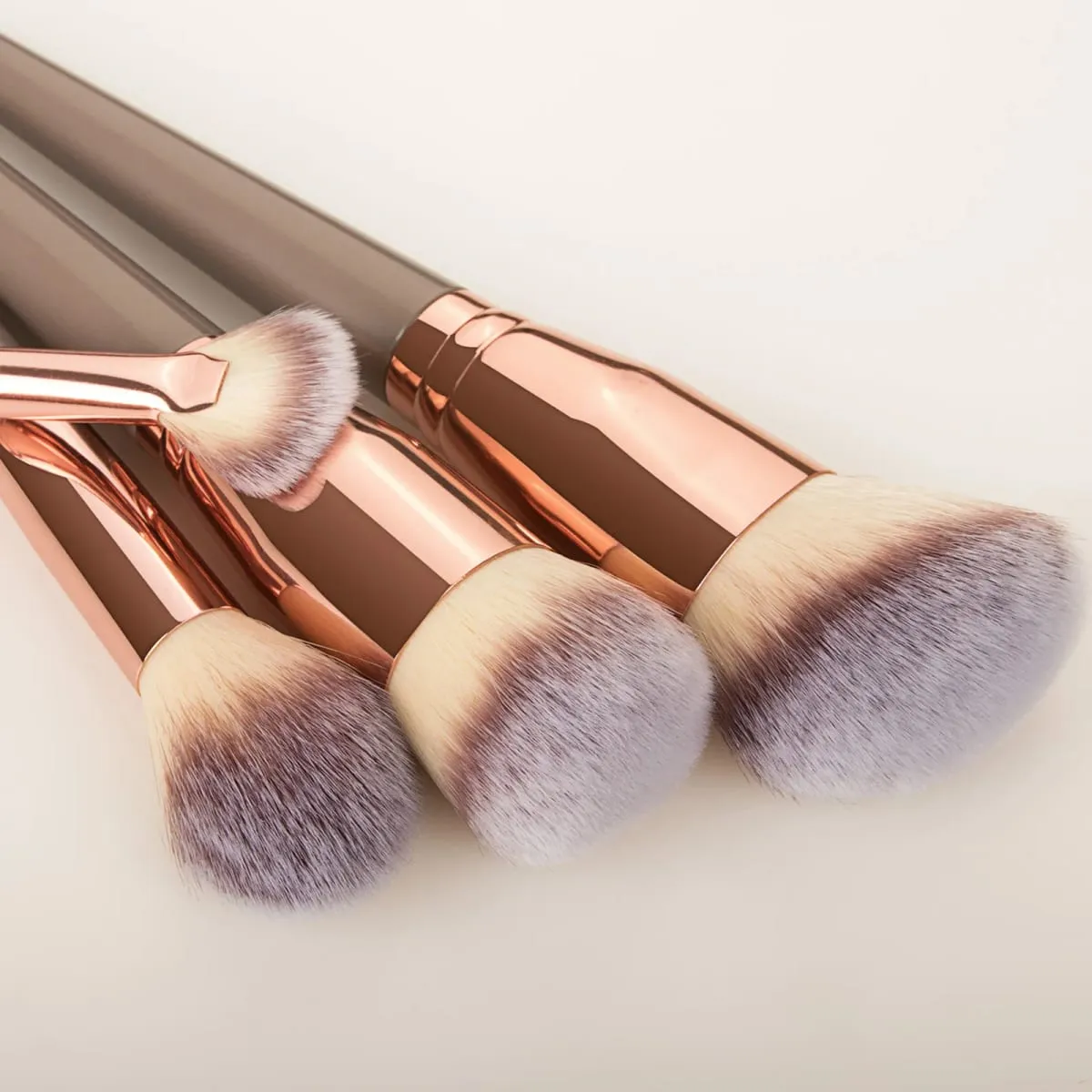 15 pçs pincéis de maquiagem conjunto com saco de armazenamento cerdas macias rosto olho escova kit para fundação blush sombra sobrancelha ferramentas cosméticas