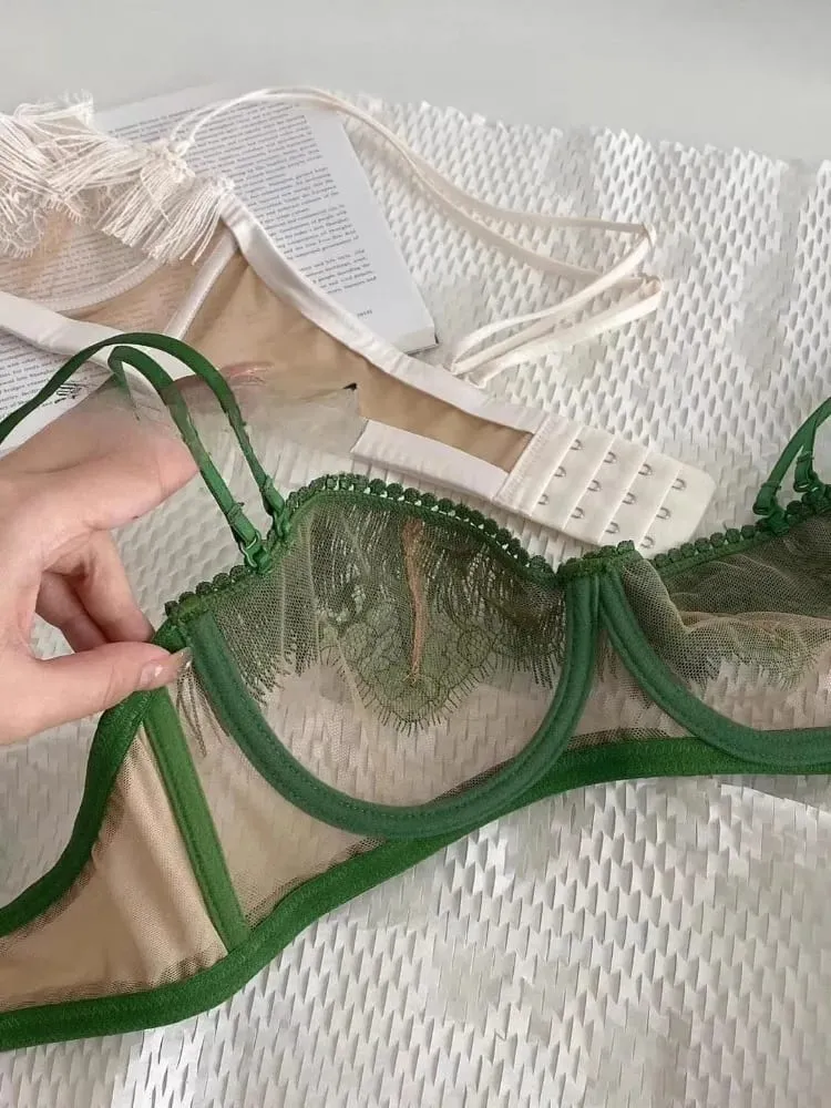Conjunto de sutiã de renda sem costas de luxo leve japonês-ultra-fino meia xícara minimizador pura malha & lingerie de renda últimos 50 conjuntos venda flash