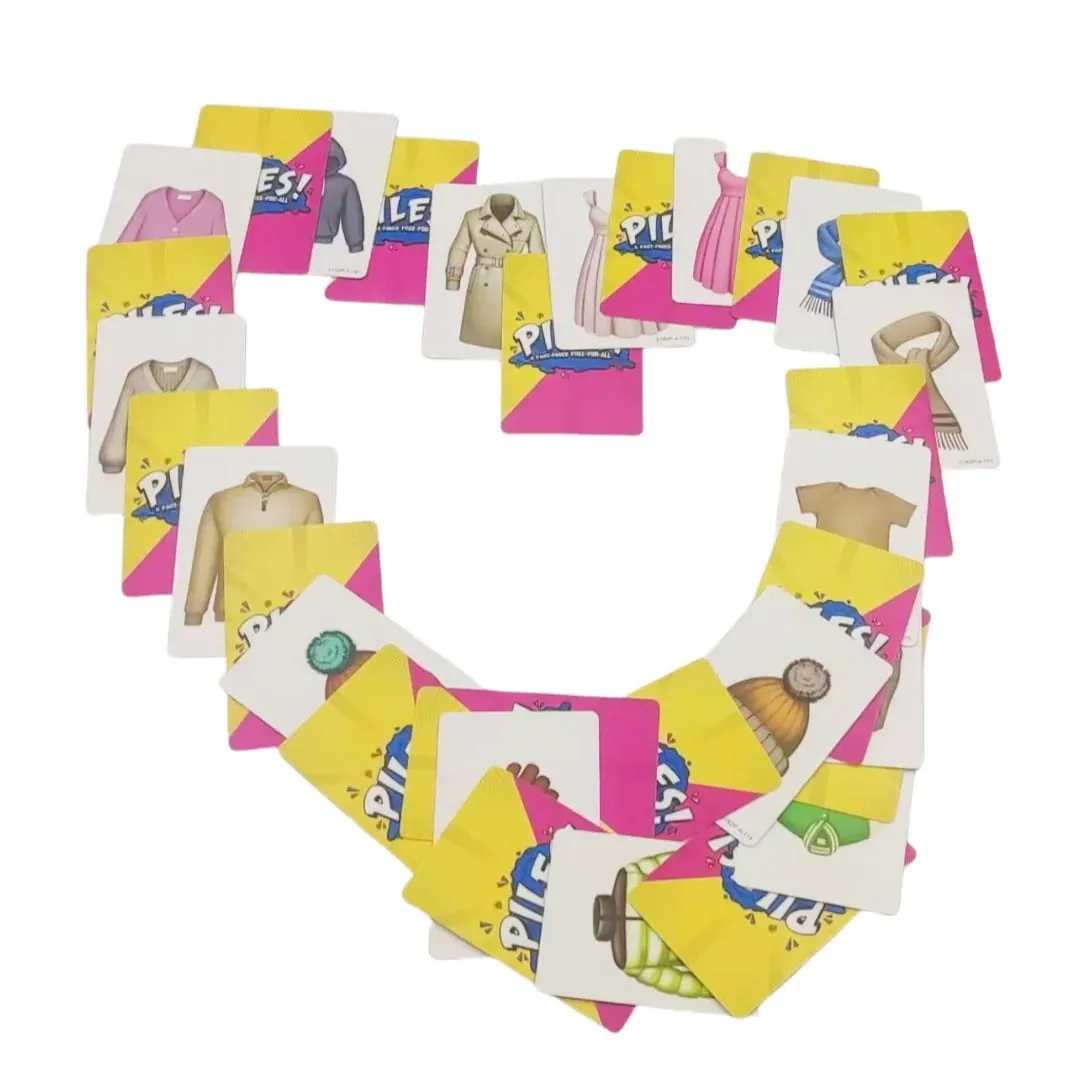Clothes Matching Game a Multiplayer Casual Board Game Card Game a Fun Tabletop Card Toy for Parties Team Building and Family Interaction with Simple Rules That Are Easy to Learn Circle-Based Competitive Play a Brain-Teasing Stress-Relief Ac