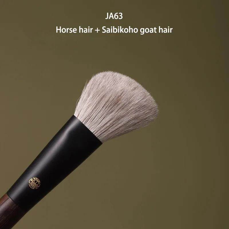 Professional Handmade Makeup Brushes 1PC Squirrel Fox Horse Goat Hair Angled Contour Brush Walnut Handle Make Up Brush