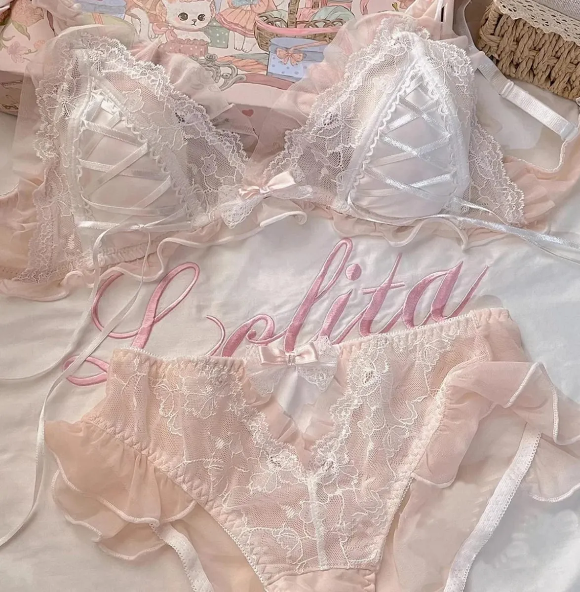 Lolita estilo fino renda triângulo copo conjunto de sutiã para mulher bonito pequeno busto lingerie sexy roupa interior