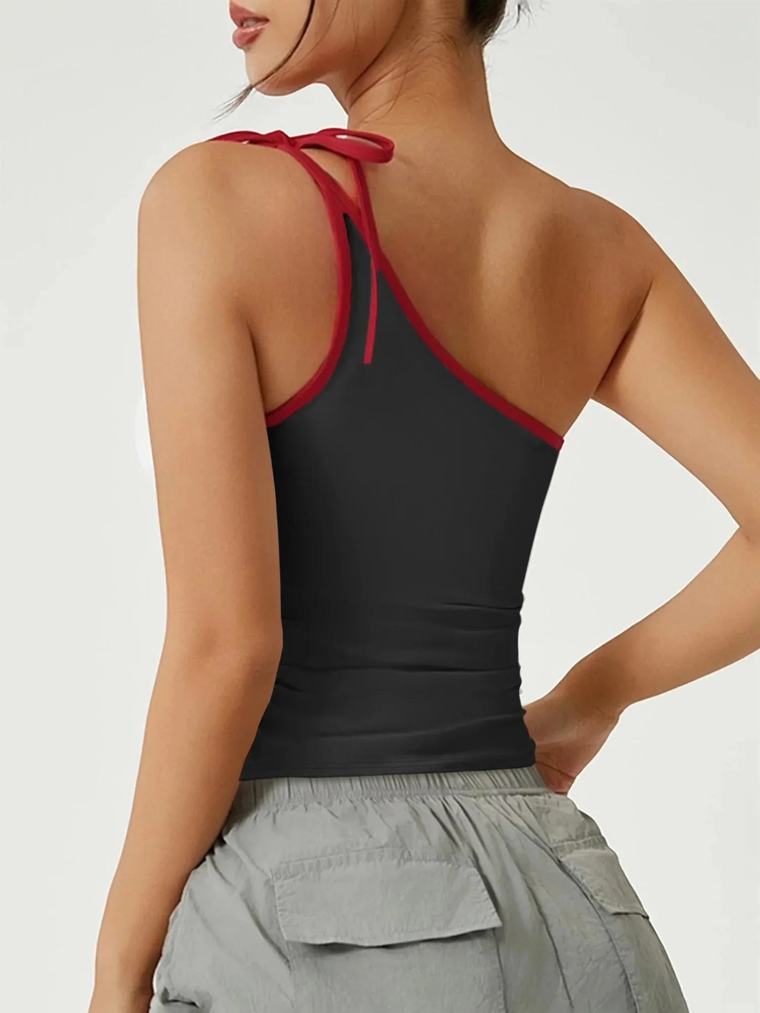 Regata assimétrica de um ombro com alça, regata feminina com contraste vermelho, corte slim, cami verão y2k, colete sem mangas — image 4