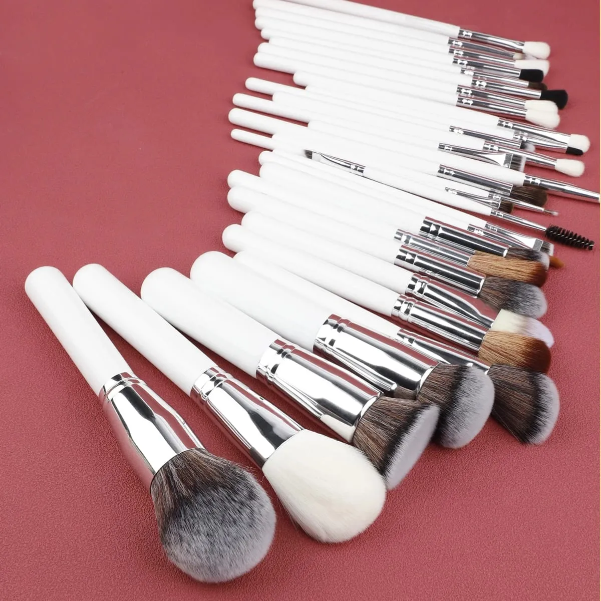 30 pçs conjuntos de pincéis de maquiagem artistas profissionais usando pincéis de mistura de contorno de olho angular alta qualidade escova branca personalizada