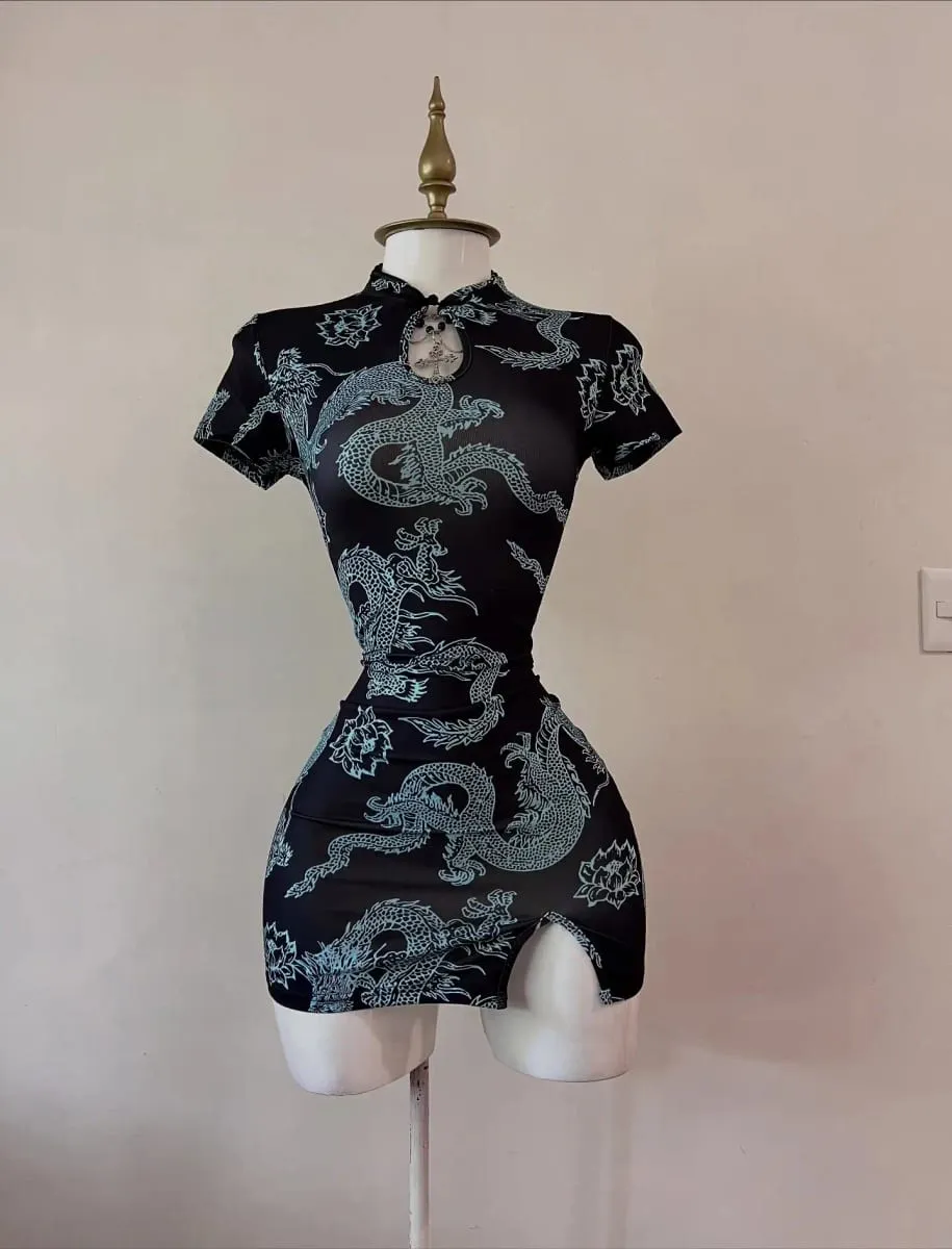 Tendência nacional estilo dragão padrão melhorado cheongsam gola alta de manga curta com saia curta com fenda sexy abotoada