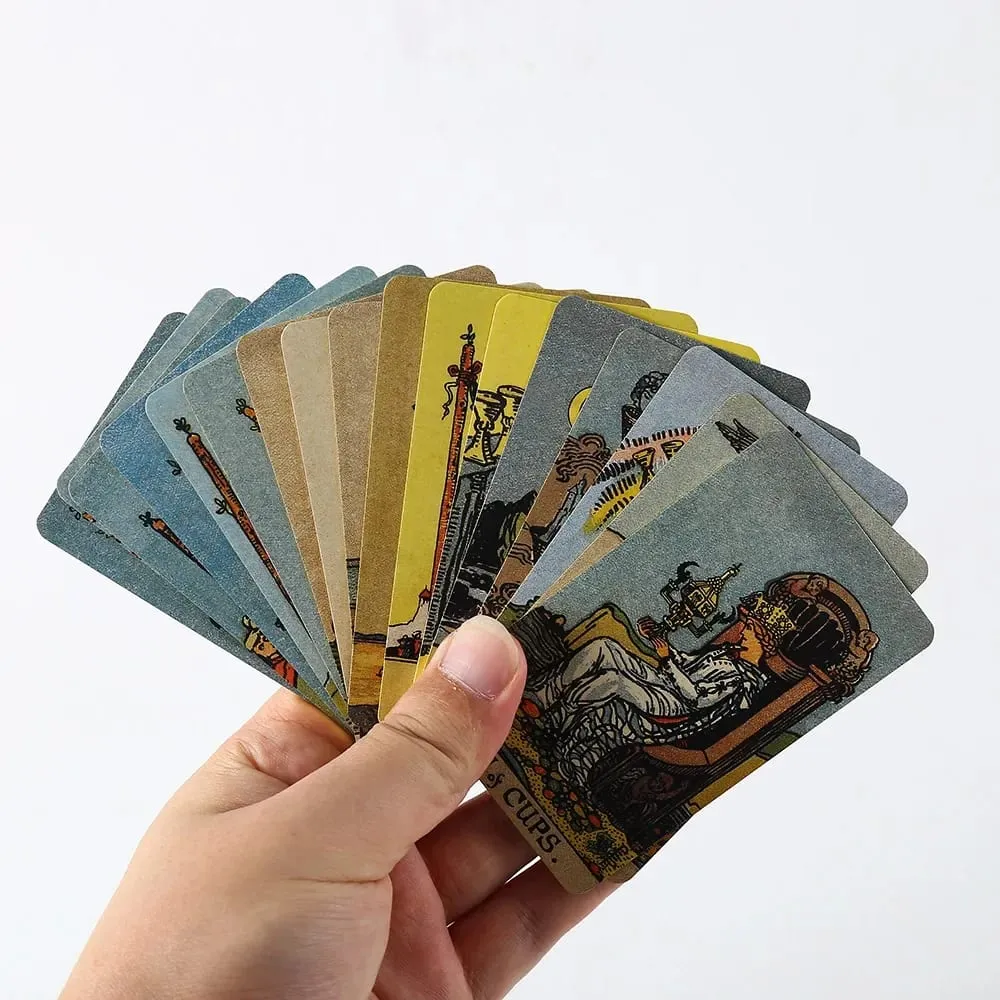 無邊框版塔羅牌金邊塔羅牌神諭卡 78 張鐵皮金屬盒派對個人娛樂紙牌遊戲 — image 5