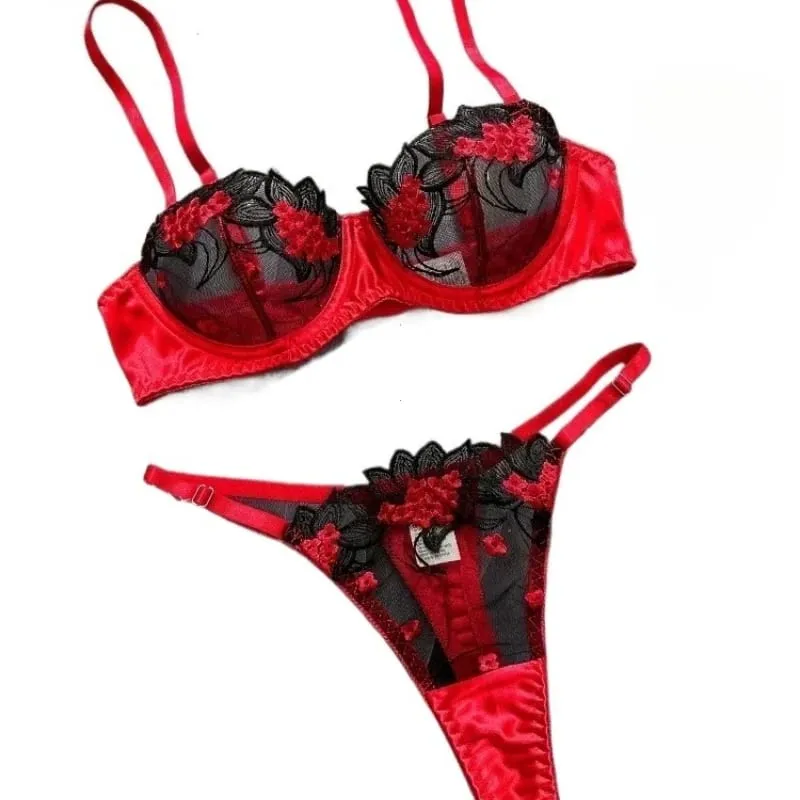 2-piece women's black comfortable lightweight semi transparent lingerie set Fancy Lingerie Floral Lace Bra Set Luxury Underwear