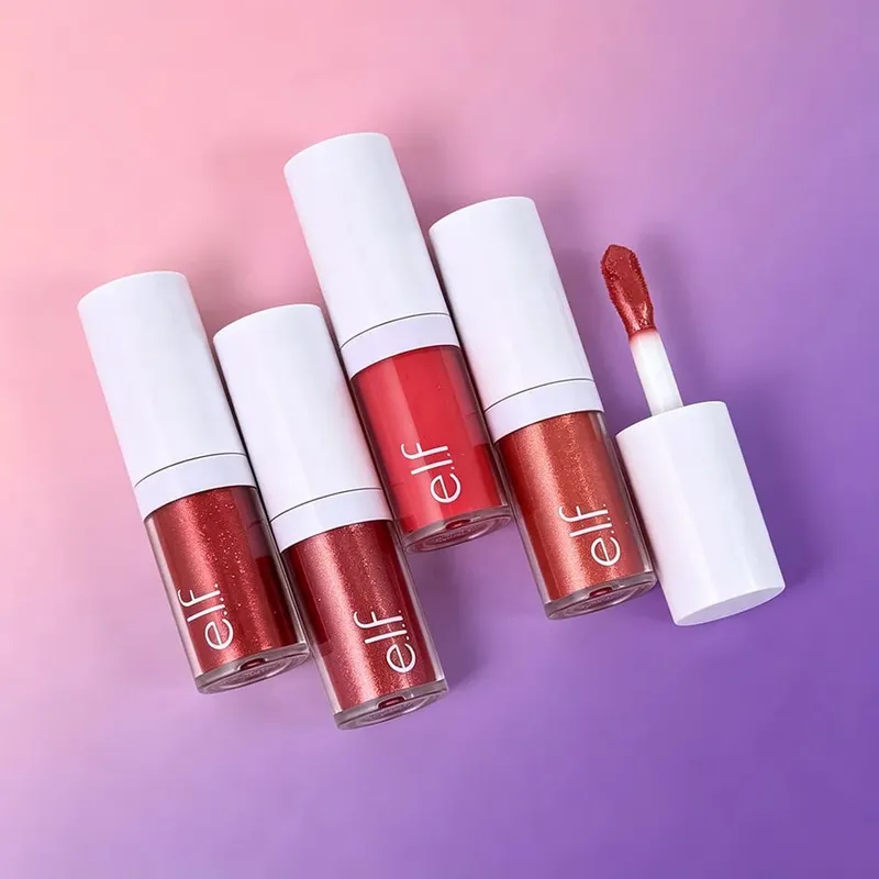 O novo blush líquido da Elf Camo apresenta desenvolvimento de cor de longa duração, leveza natural, retenção de umidade e fácil aplicação