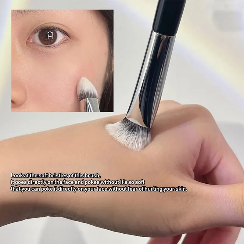 Triangle Beveled Concealer Brush Dark Eye Circles Acne Spots Concealer Cosmetic Brush Detail Highlighting Accents Makeup Brushes