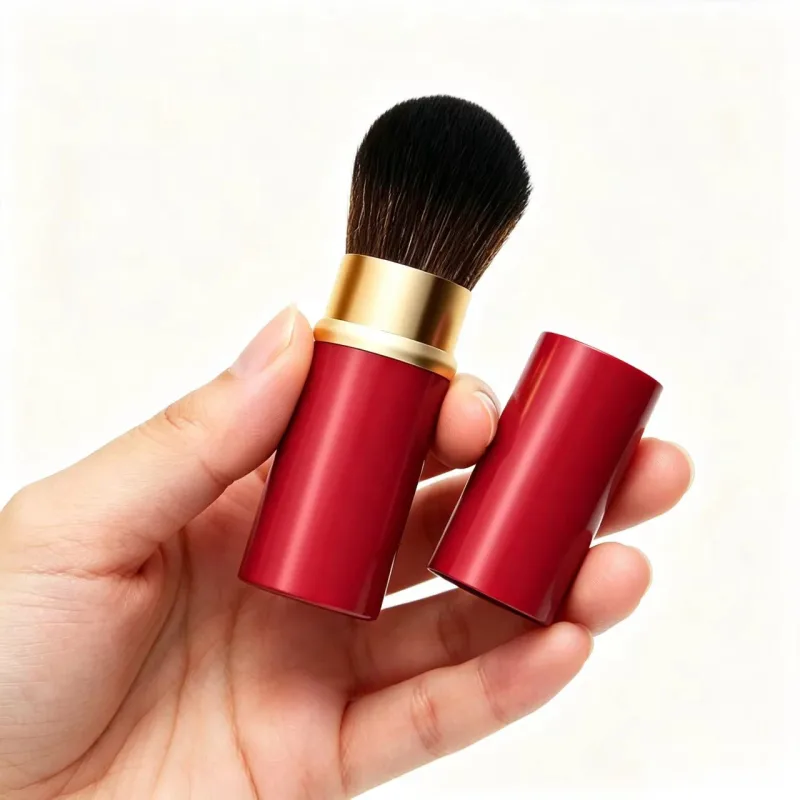 Conjunto de pincéis de maquiagem telescópicos portáteis prontos para viagem - alça de metal para pó de contorno blush tamanho compacto perfeito para On-the-G