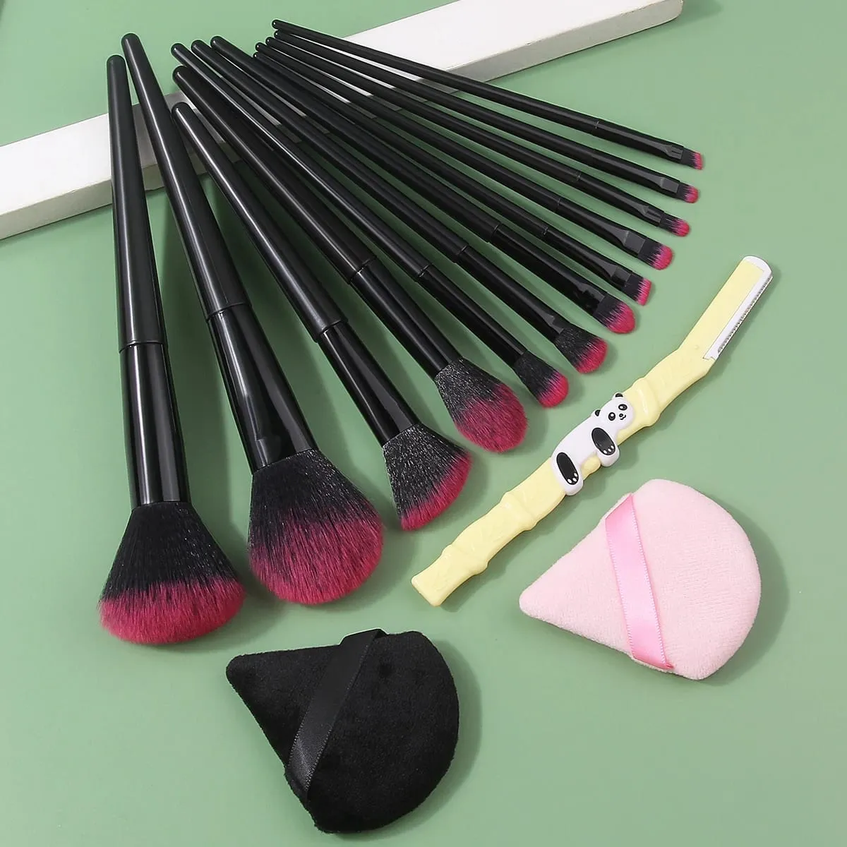 Conjunto de pincéis de maquiagem macios para iniciantes, 12/15/17 peças, pó solto, blush, sombra, uso duplo, esponja de maquiagem úmida e seca, triângulo