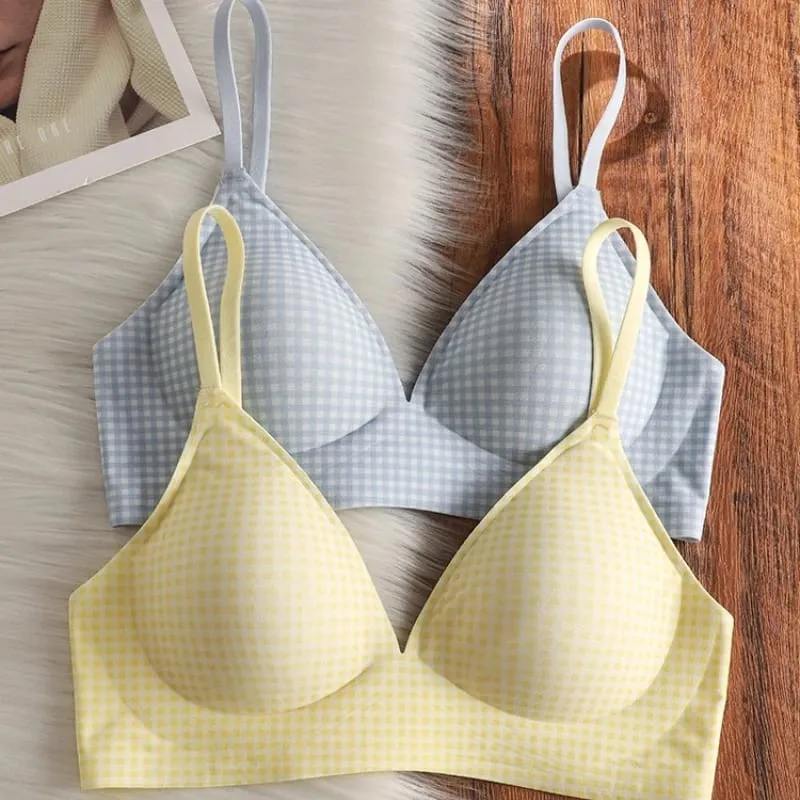Elegant Seamless Bralette Small Bust Gathering Anti-Sagging Thin Adjustable Straps Wirefree Comfort Fit UK Light Support Bra Set