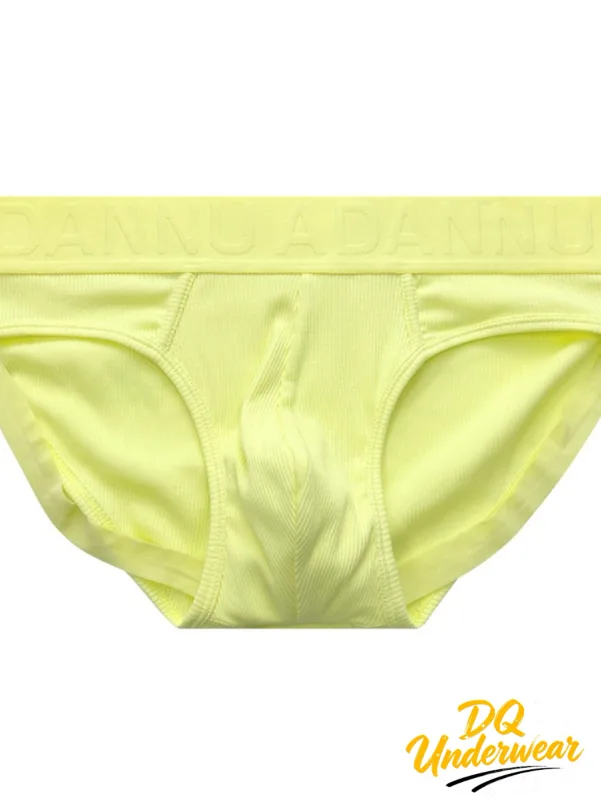 1 Uds. Calzoncillos masculinos acanalados de Color sólido ADANNU Logo en relieve cintura elástica comodidad calzoncillos de Bikini diarios AD759