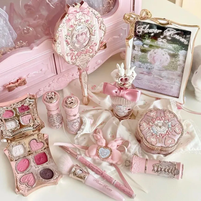 Conjunto de maquiagem Flower Knows Bunny Garden - Caixa de cosméticos grátis com blush, sombra, brilho labial, conjunto de presente de alta qualidade