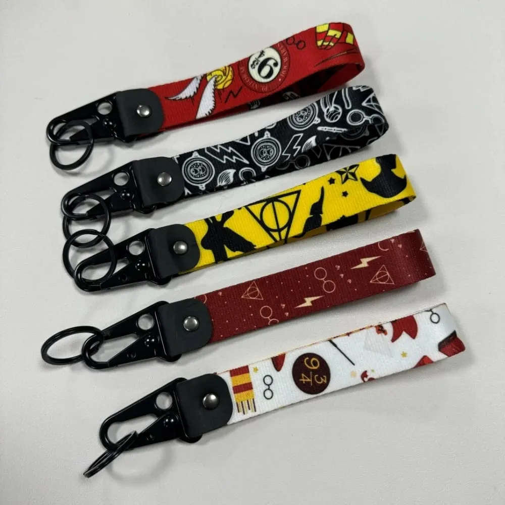 Anime figuras legais águia bico chaveiro colhedores curtos usados ​​no telefone corda crachá titular usb pingente portátil chave cordão