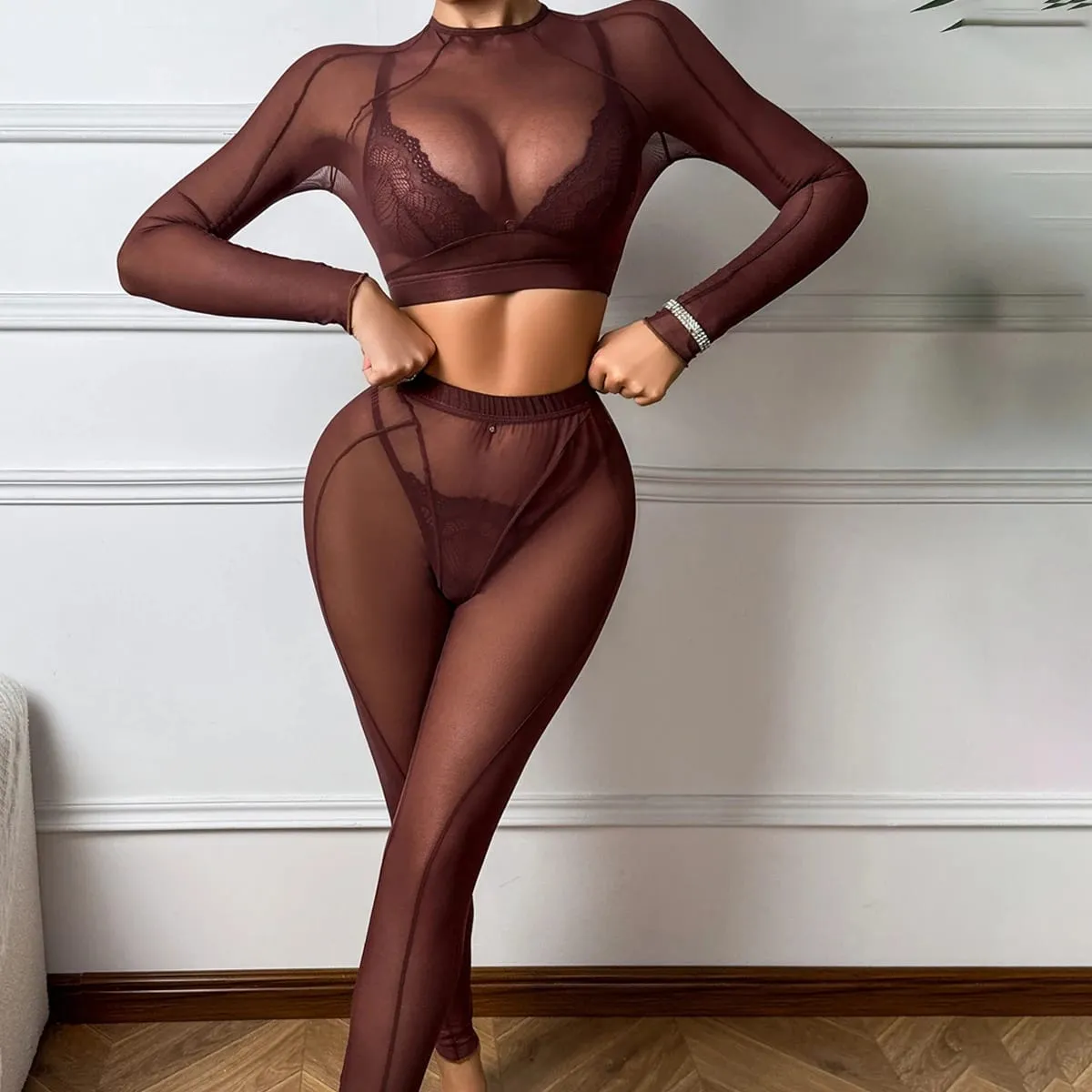 Confortável sem encosto de manga comprida malha transparente moldando sexy renda triângulo copo lingerie conjunto dividido