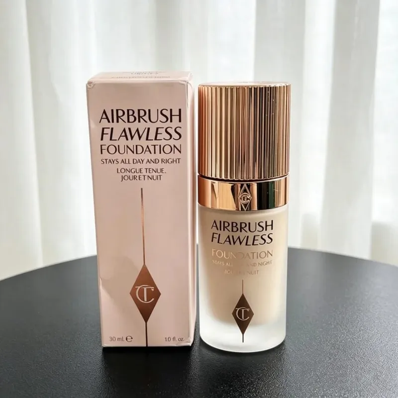 Charlotte Tilbury 霧面定妝粉餅 4 色粉底液好萊塢無瑕濾鏡 CT 化妝包禮品化妝品 — image 23
