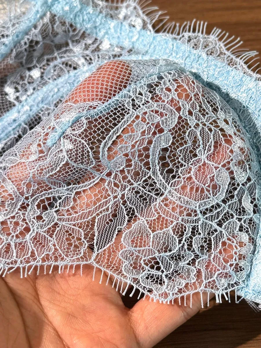 Conjunto de sutiã e calcinha de renda fina estilo básico feminino sem costura camada única roupa íntima confortável