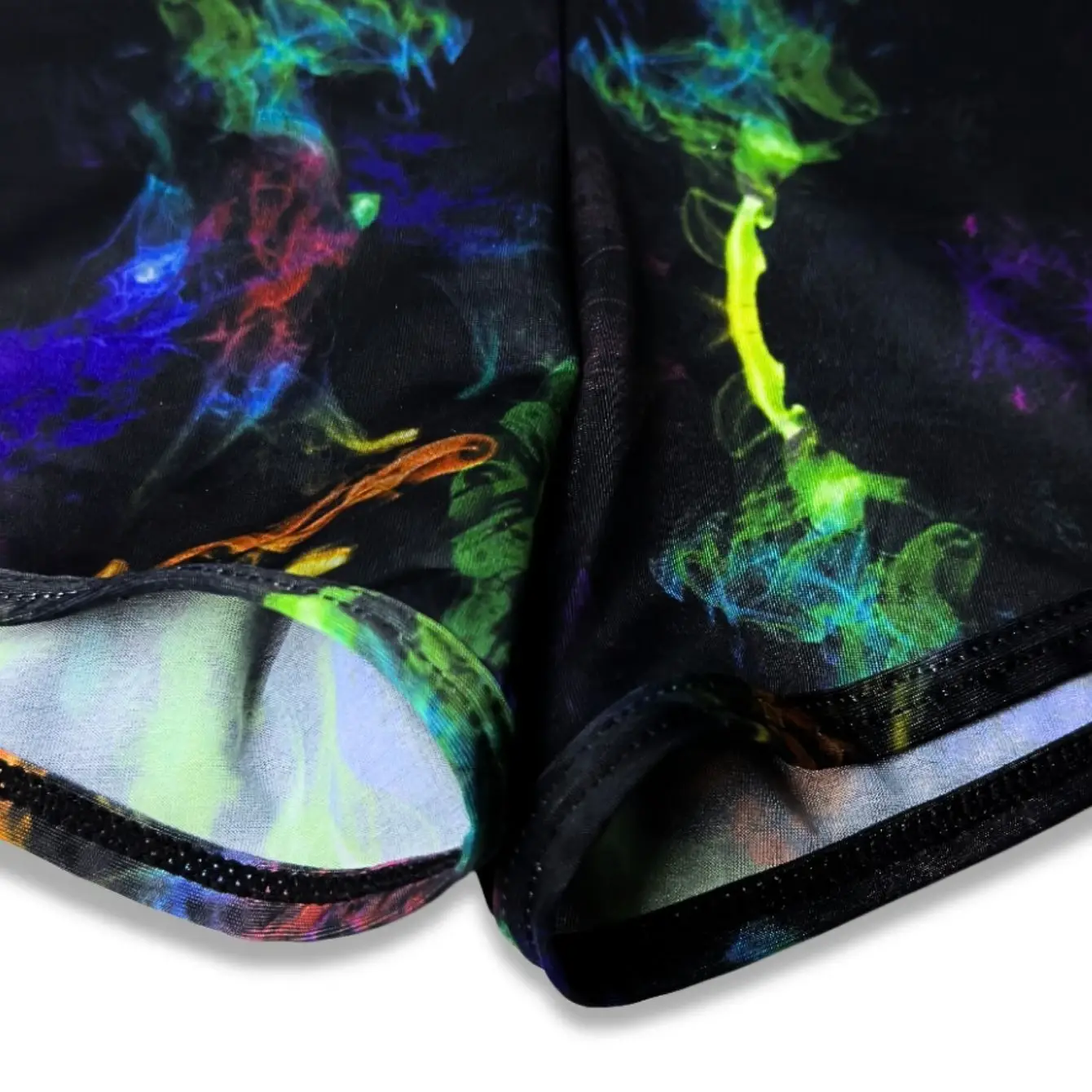 Moda exclusiva masculina com estampa de fumaça, calções de seda gelo com lado dividido, cintura baixa, secagem rápida, shorts esportivos para academia, corrida diária