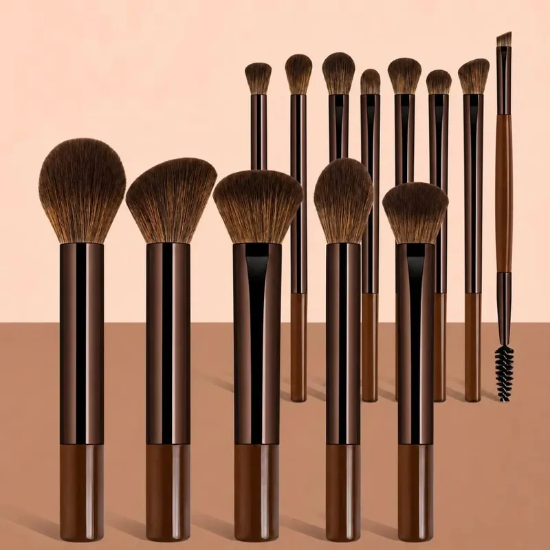 16 peças de ferramentas de maquiagem, incluindo 13 peças de conjunto de pincéis de maquiagem + 1 bolsa de maquiagem + 2 peças de acessórios de sopro de ar, pincel de base, pincel de blush.