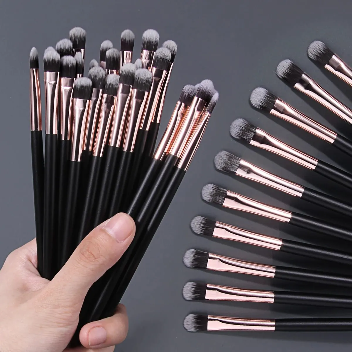Wholesale 25PCS Single Eyeshadow Shader Brush Fluffy Dual-Tone Hair Eye Makeup Applicator Bulk Eyeshadow Brushes For Salon Perso