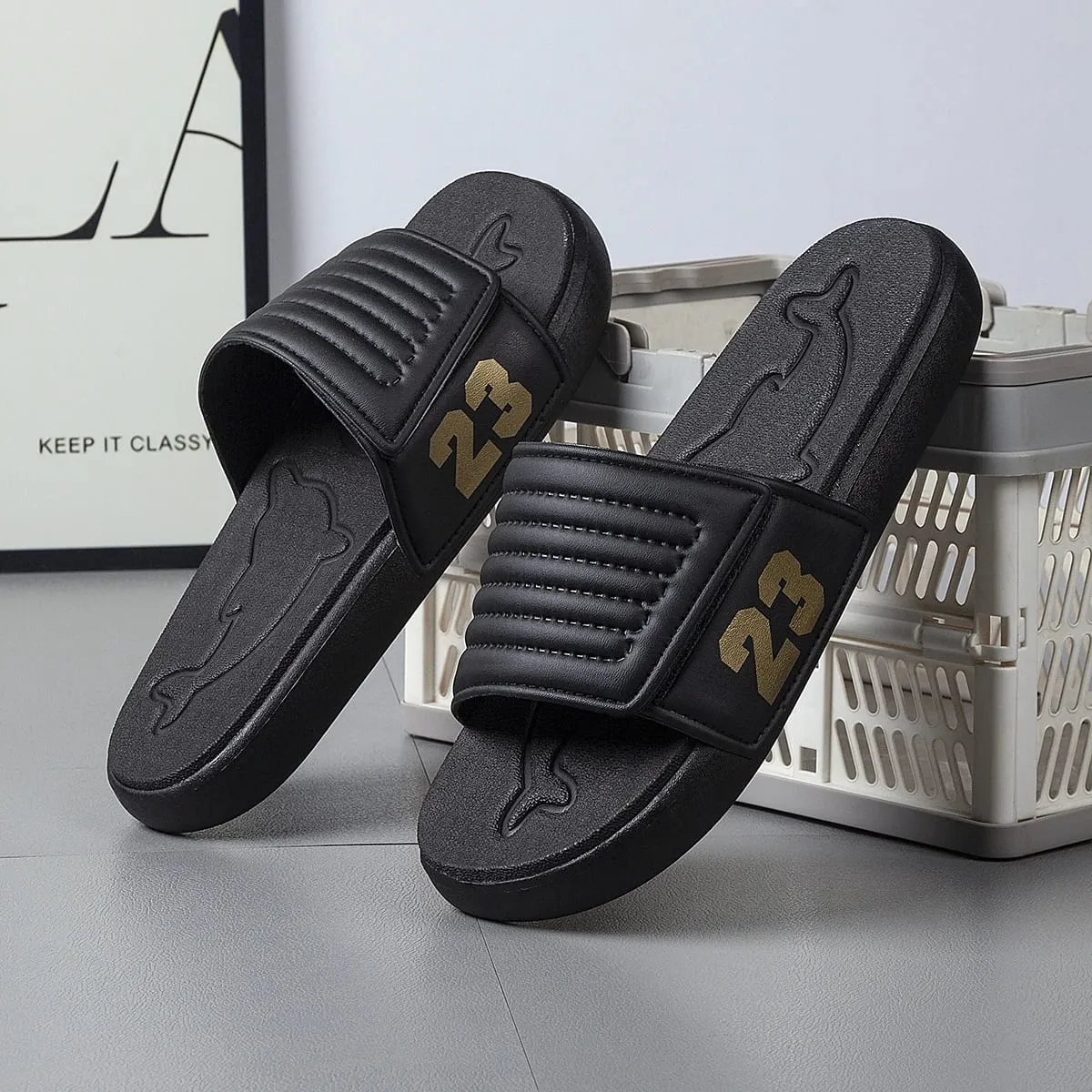 Chinelos de verão respiráveis ​​homens leves chinelos de secagem rápida confortáveis ​​slides interiores e exteriores à prova dwaterproof água sapatos de praia