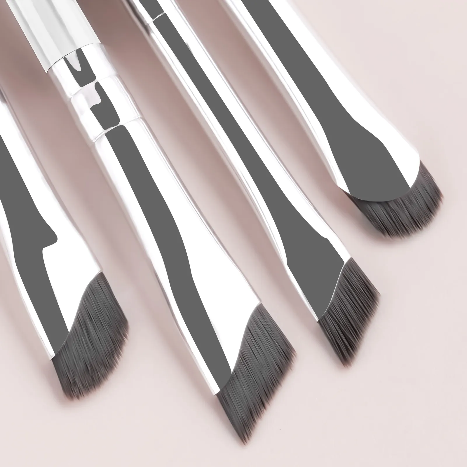 Conjunto de pincéis de sobrancelha angular ultra fino, 4 unidades, pincel de sobrancelha fino e preciso para pó de sobrancelha, delineador de gel, ferramentas de maquiagem para os olhos